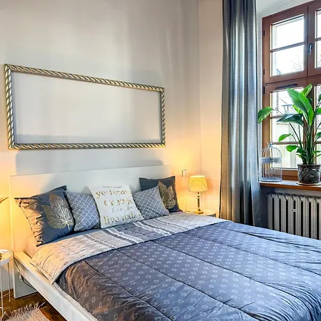 Luxury Decor & Amazing Island Views, Center! 5mins Rynek