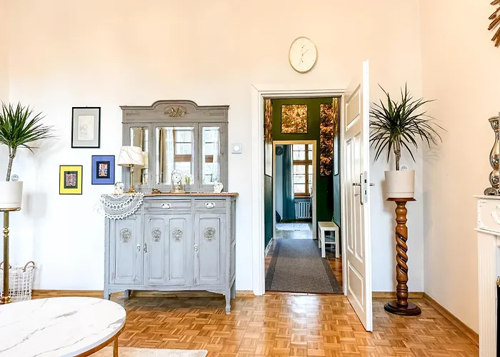 Luxury Decor & Amazing Island Views, Center! 5mins Rynek *