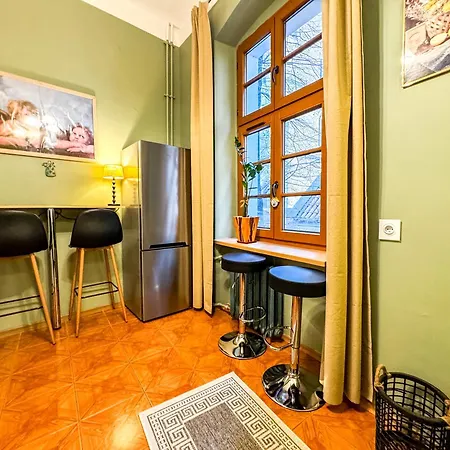 아파트 Luxury Decor & Amazing Island Views, Center! 5mins Rynek 브로츠와프
