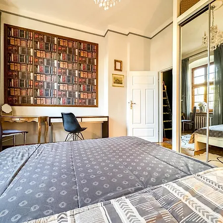 Luxury Decor & Amazing Island Views, Center! 5mins Rynek