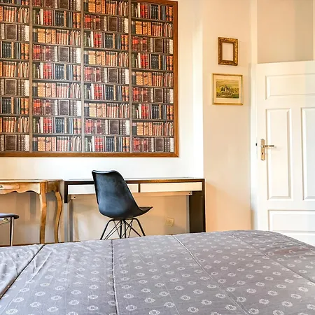 Luxury Decor & Amazing Island Views, Center! 5mins Rynek 아파트 *